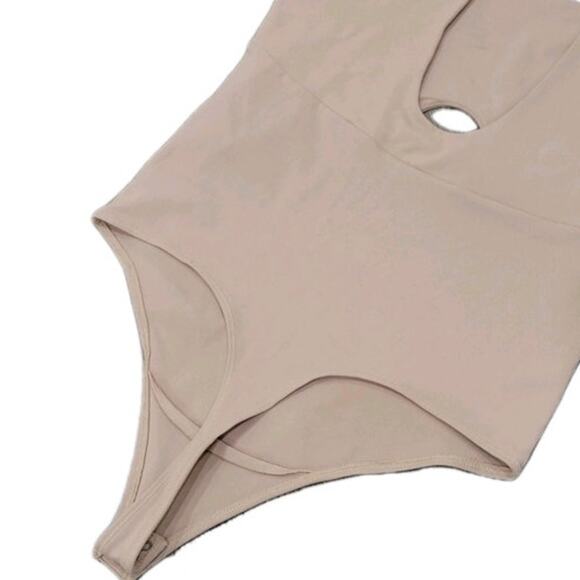 Abercrombie & Fitch Body Soft A&F Seamless Bodysuit Women's Large Beige Cut out‎ - Picture 7 of 8